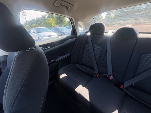 Used 2025 Kia K5 LXS FWD image 38