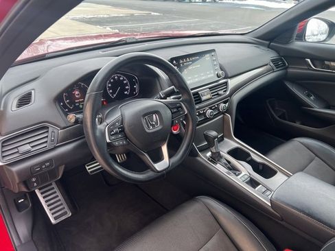 Certified 2018 Honda Accord Sport image 17