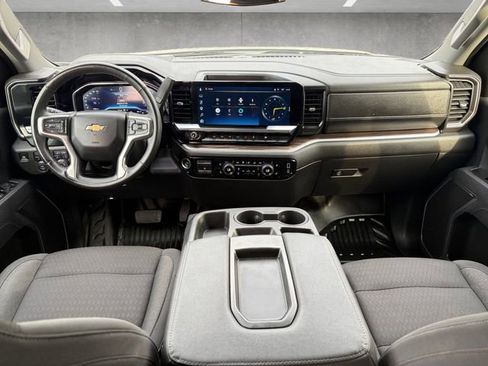 Used 2025 Chevrolet Silverado 1500 LT w/ Safety Package AWD/4WD image 20