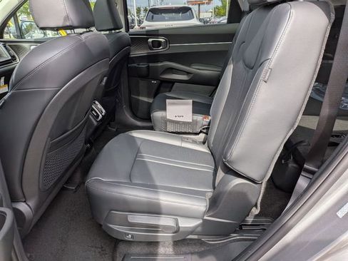 New 2026 Kia Sorento EX w/ EX Premium Package FWD image 20