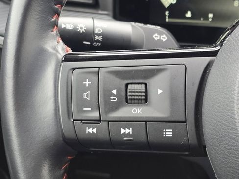 Used 2025 Nissan Kicks SR image 23