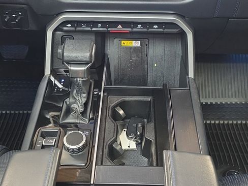 Used 2023 Toyota Tundra Platinum w/ Advanced Package image 24