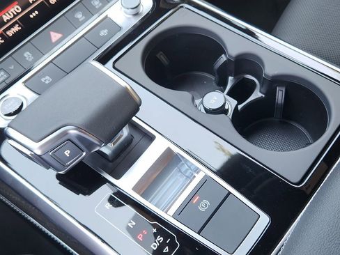 New 2025 Audi Q7 3.0T Premium Plus image 24