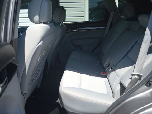 Used 2012 Kia Sorento LX w/ Convenience Pkg AWD/4WD image 14