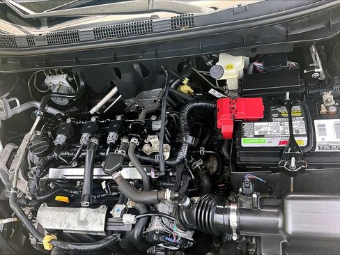 Used 2021 Nissan Kicks S FWD image 33