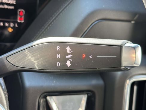 Certified 2025 GMC Yukon Denali AWD/4WD image 13