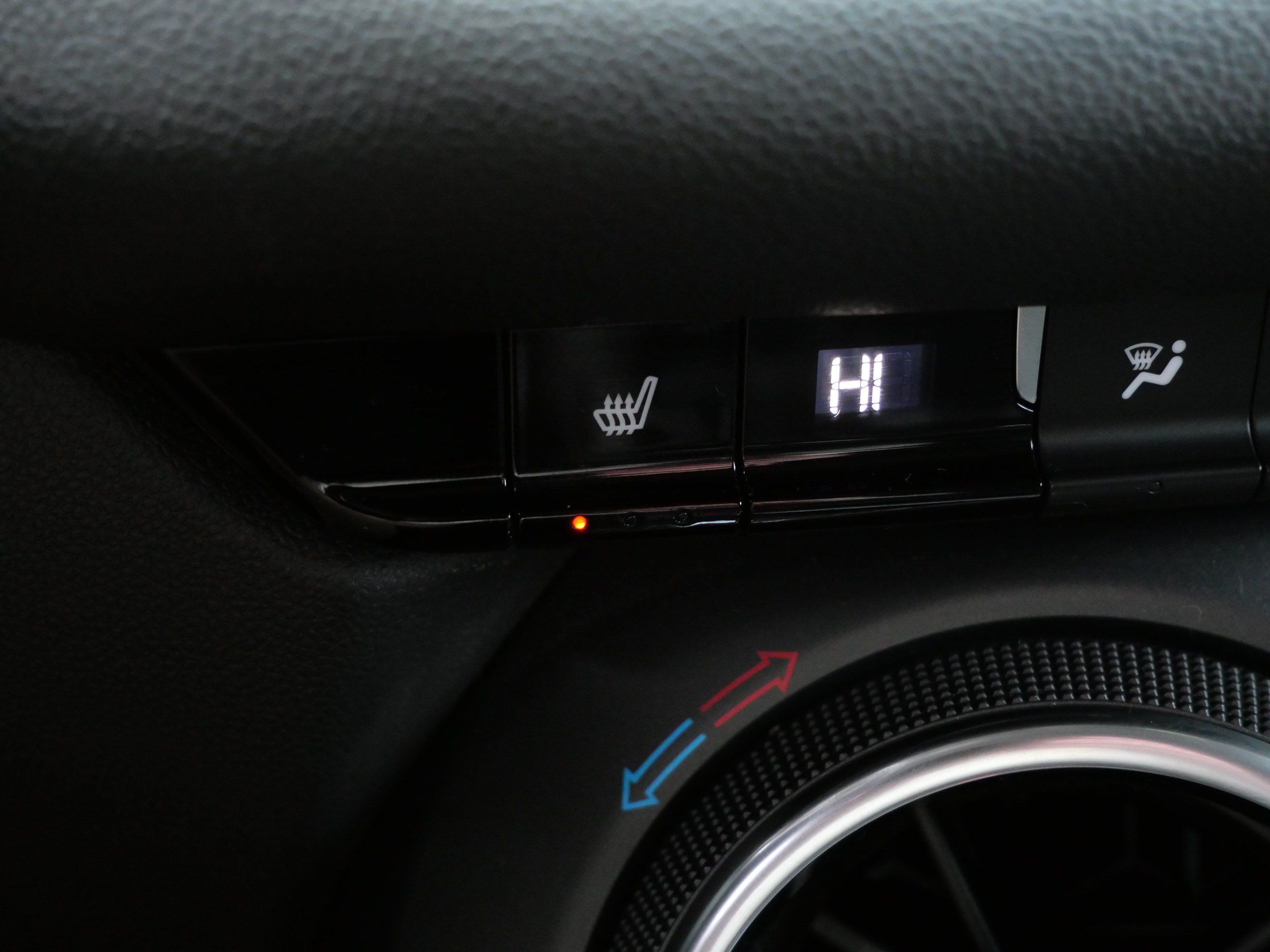 Used 2019 Chevrolet Blazer LT AWD/4WD image 29