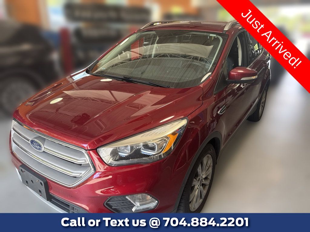Used 2018 Ford Escape Titanium FWD image 1