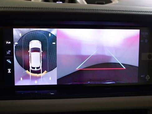 New 2026 Porsche Cayenne GTS image 21