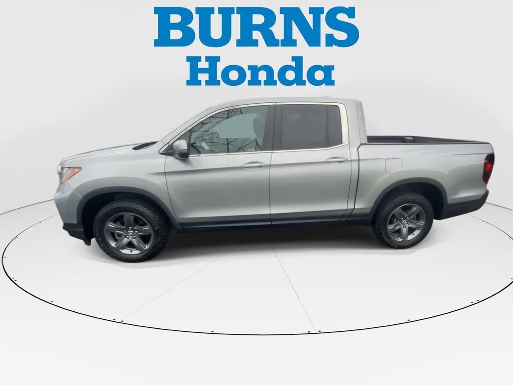 Certified 2023 Honda Ridgeline RTL image 5