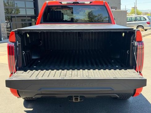 Used 2022 Toyota Tundra Limited AWD/4WD image 6