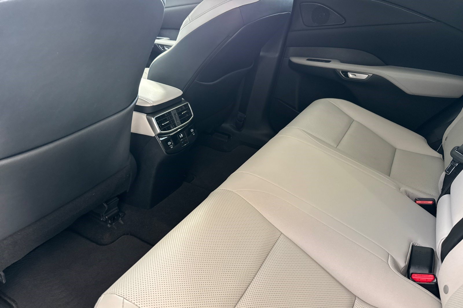 Certified 2024 Lexus RX 350 Premium w/ Convenience Package FWD image 15