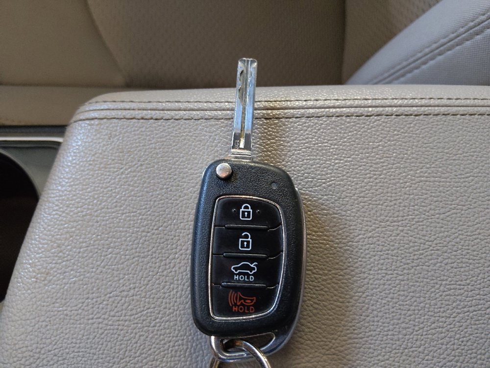 Used 2018 Hyundai Sonata SE FWD image 32