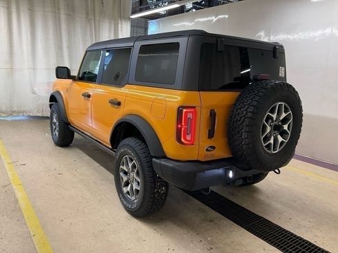 Used 2022 Ford Bronco Badlands image 2