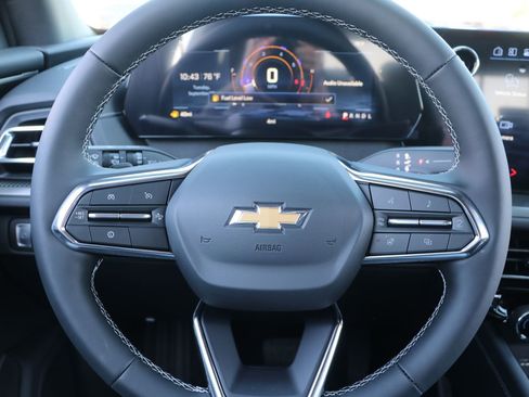 New 2026 Chevrolet Traverse LT image 17