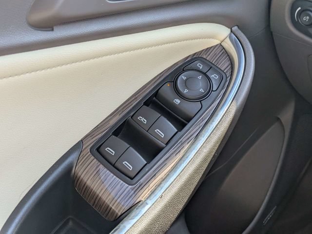Used 2024 Chevrolet Malibu LT FWD image 22