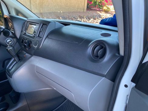 Used 2018 Nissan NV200 SV FWD image 36