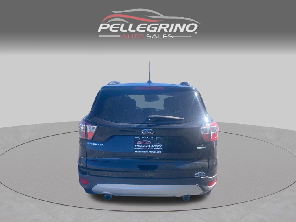 Used 2018 Ford Escape SE w/ SE Sync 3 Package AWD/4WD image 6