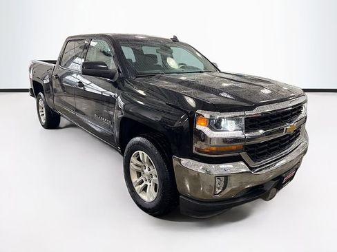 Used 2018 Chevrolet Silverado 1500 LT w/ All Star Edition image 3
