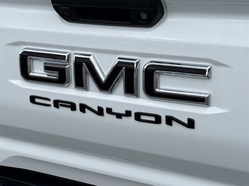 New 2026 GMC Canyon AT4 AWD/4WD image 6