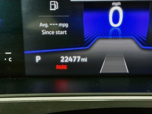 Used 2023 Volkswagen Tiguan SE FWD image 18