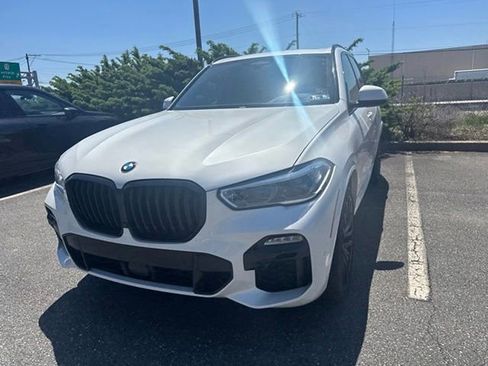 Used 2021 BMW X5 M50i w/ Executive Package AWD/4WD image 2