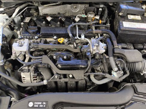 Used 2025 Toyota Corolla LE FWD image 30