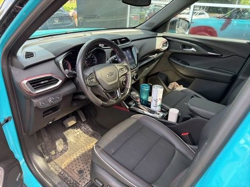 Used 2021 Chevrolet TrailBlazer RS w/ Sun and Liftgate Package AWD/4WD image 9
