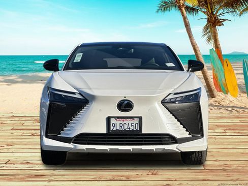 Used 2023 Lexus RZ 450e Premium image 8