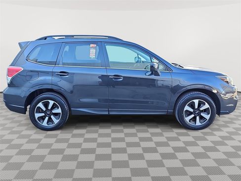 Used 2018 Subaru Forester 2.5i Limited image 4