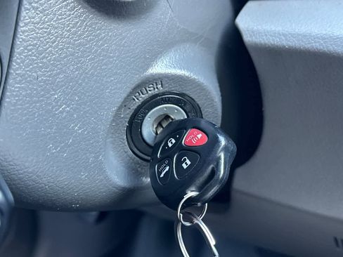 Used 2007 Toyota Camry LE image 34