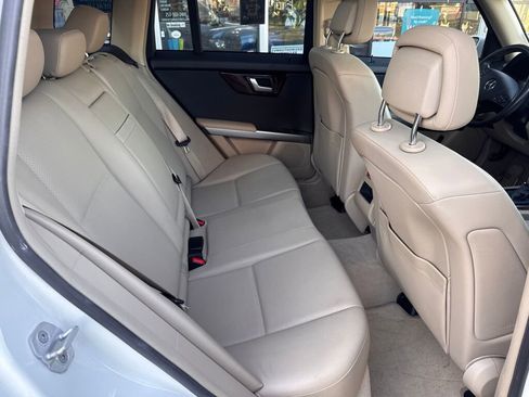Used 2012 Mercedes-Benz GLK 350 2WD image 16