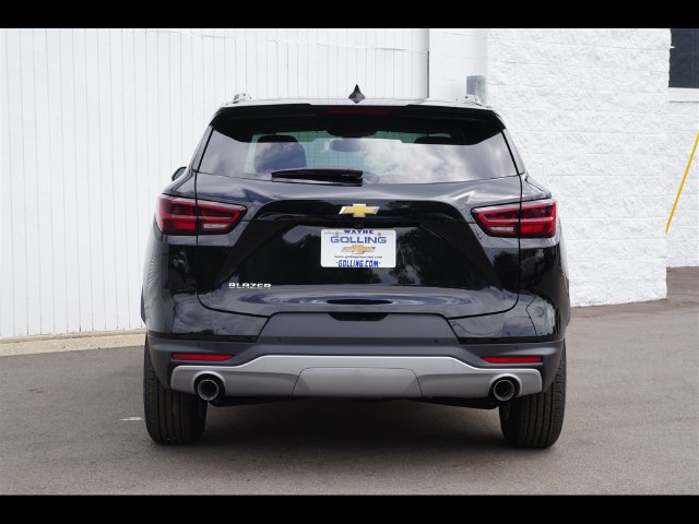 New 2026 Chevrolet Blazer LT w/ Convenience Package FWD image 18