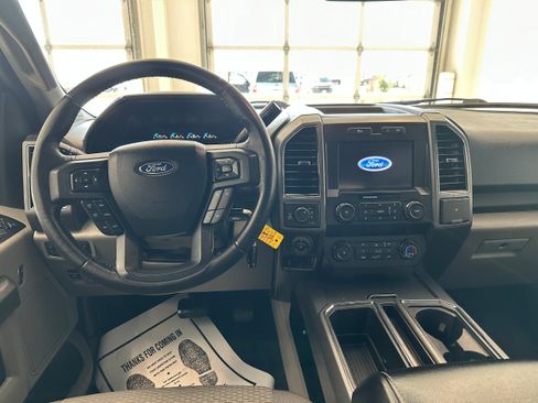 Used 2020 Ford F150 XLT w/ Equipment Group 302A Luxury AWD/4WD image 17