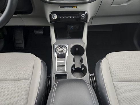 Certified 2023 Ford Escape Platinum AWD/4WD image 19