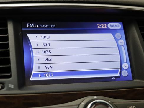 Used 2017 Nissan Armada Platinum w/ Interior Lighting Package image 9