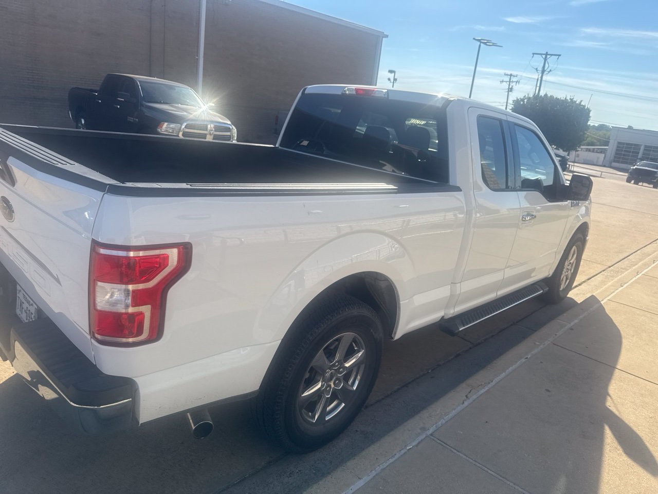 Used 2018 Ford F150 XLT w/ Equipment Group 301A Mid RWD image 4
