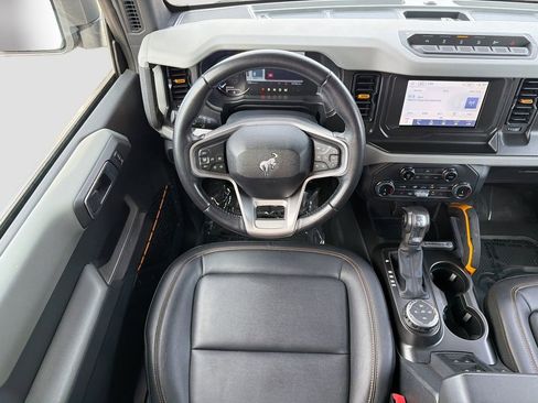 Used 2022 Ford Bronco Badlands image 15