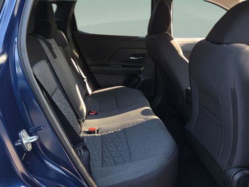 New 2026 Nissan Kicks SV w/ SV Premium Package FWD image 14