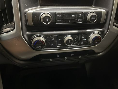 Used 2017 GMC Sierra 1500 SLE w/ SLE Value Package AWD/4WD image 10
