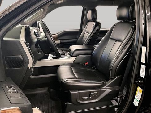 Used 2018 Ford F150 Lariat w/ Equipment Group 502A Luxury AWD/4WD image 24