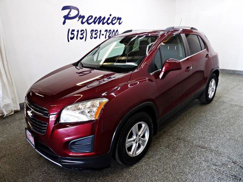 Used 2016 Chevrolet Trax LT w/ LT Convenience Package FWD image 1