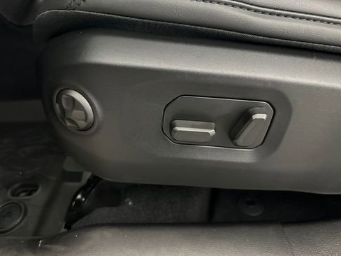 New 2025 Jeep Wrangler Unlimited Rubicon 392 image 29