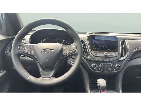 Used 2024 Chevrolet Equinox RS AWD/4WD image 13
