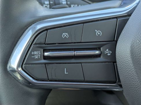 Used 2025 Chevrolet Equinox LT AWD/4WD image 15