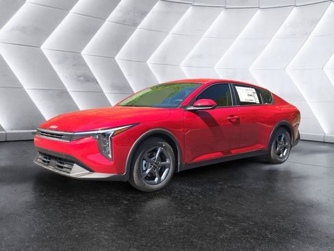 New 2026 Kia K4 FWD image 1