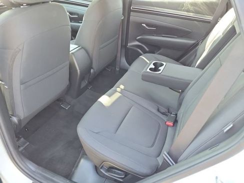 Certified 2024 Hyundai Tucson SE FWD image 19