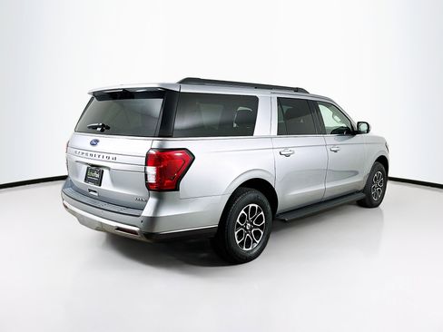 Used 2024 Ford Expedition Max XLT image 9