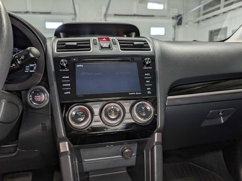 Used 2017 Subaru Forester 2.5i Touring AWD/4WD image 31