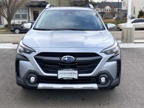 Used 2025 Subaru Outback Touring image 9